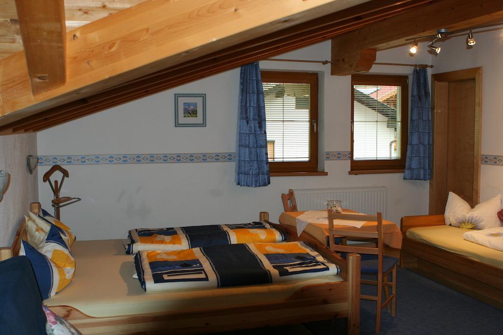 Hotel Haus Hildegard Neustift im Stubaital Zimmer foto